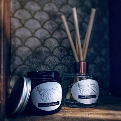 Essential Oil Reed Diffuser and Honey & Lime Soy Candle Set