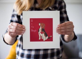 Beagle Art Print - Assis "B is for Beagle" - vert sauge - Mon propre nom - Encadré 1