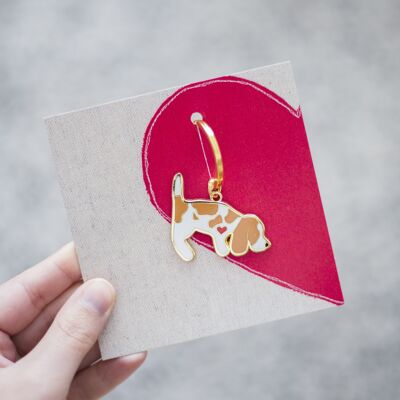 Beagle Enamel Keyring - Sniffing Beagle - tan colour beagle - Plain heart backing card - No Tag
