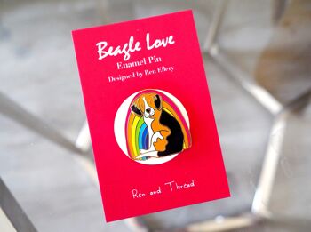 Badge en émail arc-en-ciel Beagle - Tri couleur - Pochette en caoutchouc 5
