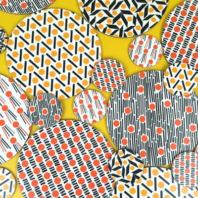 Set of 6 Round Placemats - yellow and orange