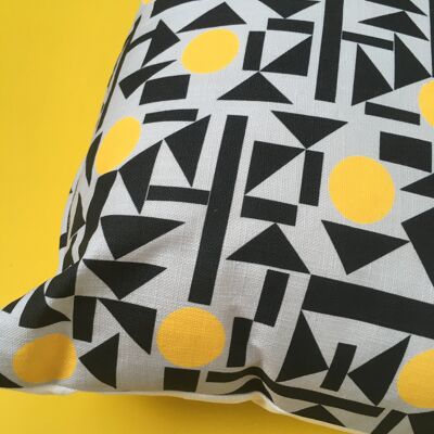 Compose Yellow cushion (on grey)