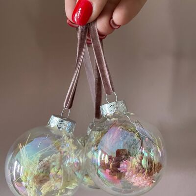Glass dried flower Christmas bauble single
