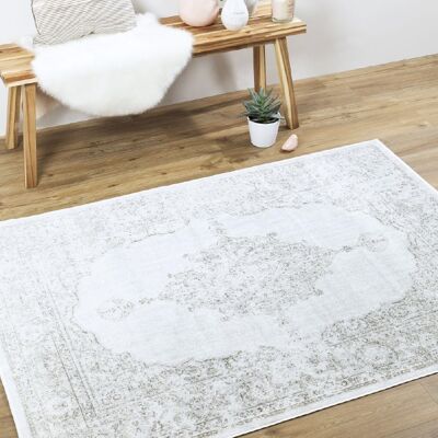 Cream Vintage Rug - Isfahan - 120 x 170cm (4’ x 5’6”)