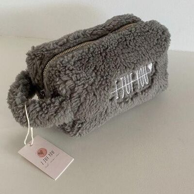 Teddy Pouch with embroidery - Grey met witte borduring