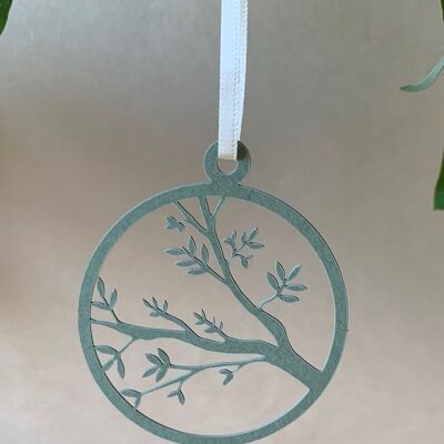 Geschenkanhänger aus Naturpapier Baum Farbe grün