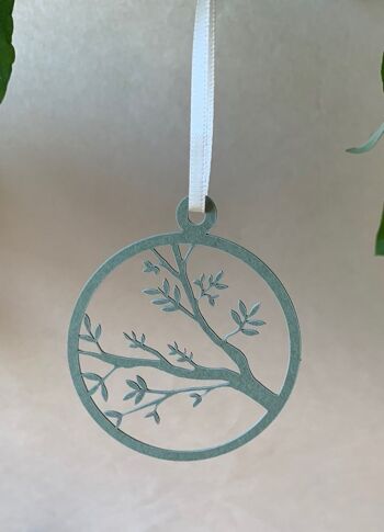 Étiquette cadeau en papier naturel couleur arbre vert
