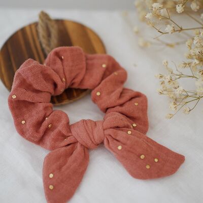 Scrunchie infantil con lazo Lou Rose Marsala y oro