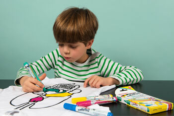 Colorie tes organes sur un tee-shirt - taille 6 ans 4