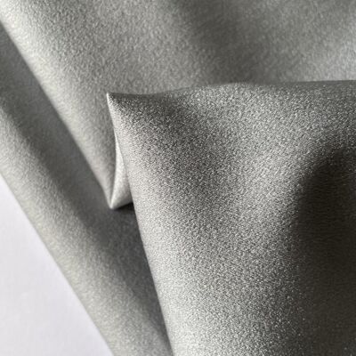 Crpe Satin silber