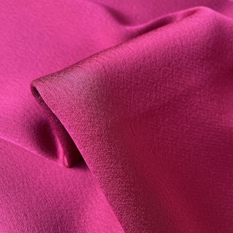 Tessuto crepe di acetato di bouganville