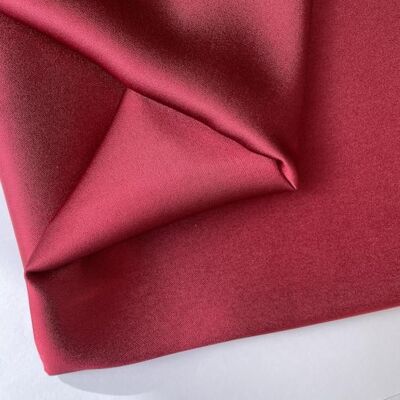 Tissu satin peau d'ange bordeaux