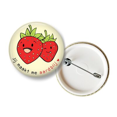 Button met schattige aardbei - klein