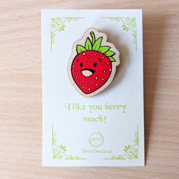 Pin's en bois - happy, fraise kawaii - fruit 2