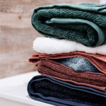 La serviette de bain toute douce en coton bio | Vert émeraude 4