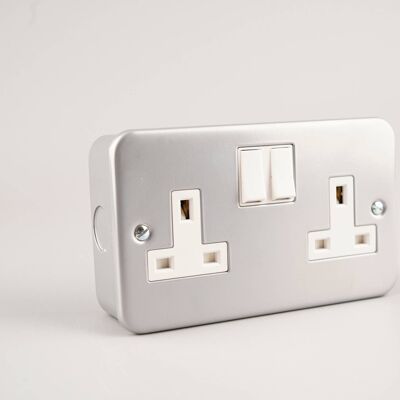 13a Metal Clad Twin Wall Sockets with Switch__