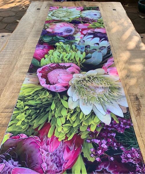 Table Runner in Fynbos