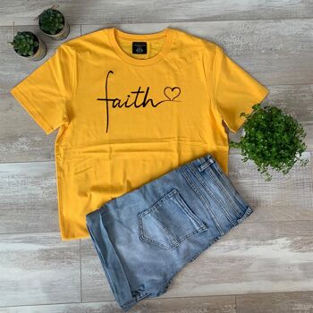 T-shirt Faith Heart (Geborduurd) - Geel