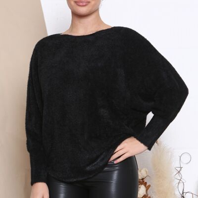 schwarzer flauschiger Pullover