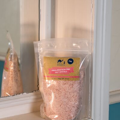 Himalayan Pink Salt Fine 1 kg Beutel von Silk Route Spice Company - 1 kg wiederverschließbarer Beutel