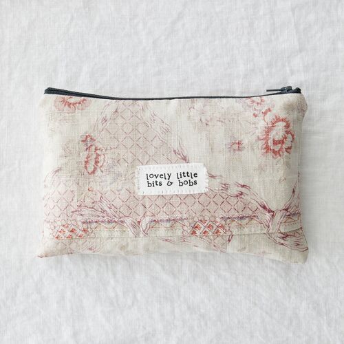 Lovely bits & bobs - Vintage floral handmade zip pouch