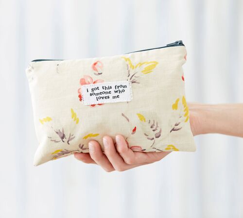 Someone who loves me - Handmade vintage fabric zip pouch