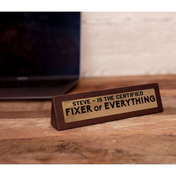 Panneau de bureau en bois Fixer Of Everything - Blague/Cadeaux de nouveauté 2