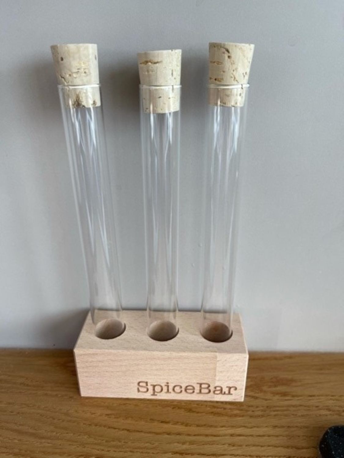 UNPERFEKT PERFEKT - Soporte de especias "Spicebar" que incluye 3 tubos de ensayo con tapas de corcho