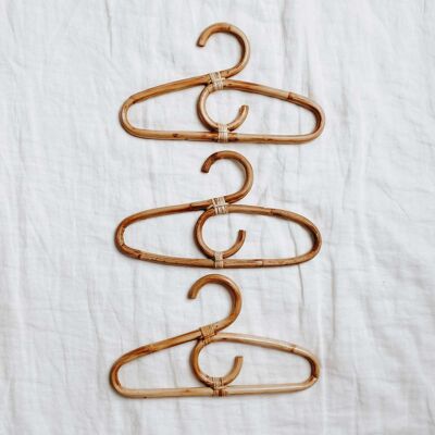 Curved Baby & Kids Rattan Hanger - Set of 3