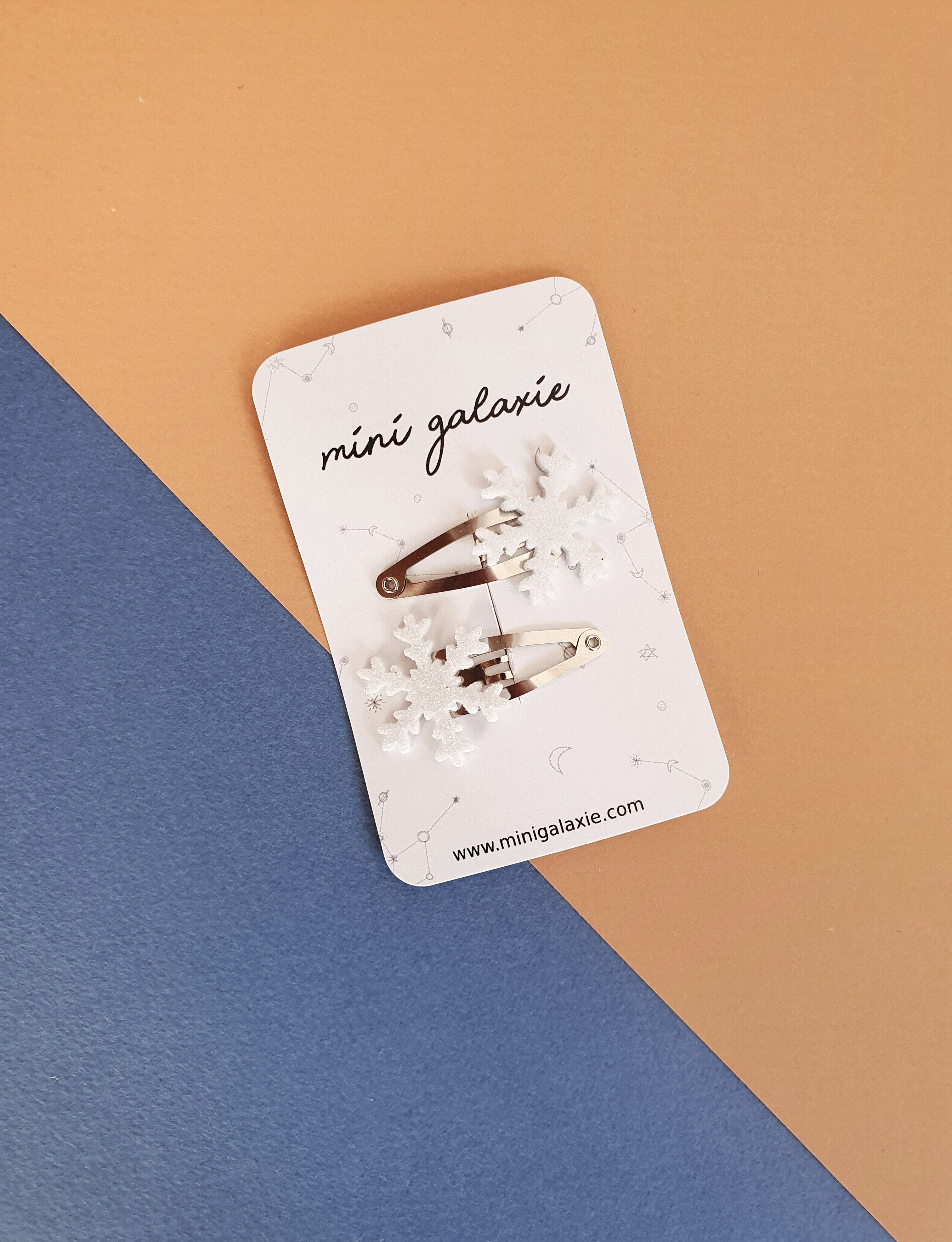 White snowflake glitter hair clips * Christmas *