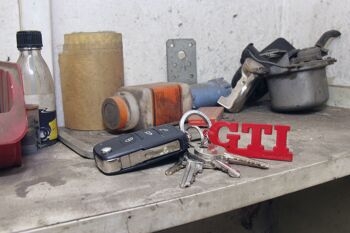 VOLKSWAGEN VW GTI Porte-clés avec pendentif de charme - rouge 2