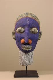 Cabeza de cuentas africanas púrpura